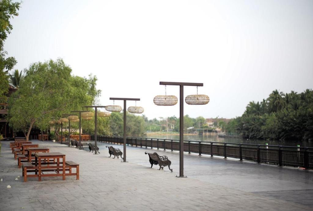The Buffalo Amphawa Samut Songkhram Exterior foto